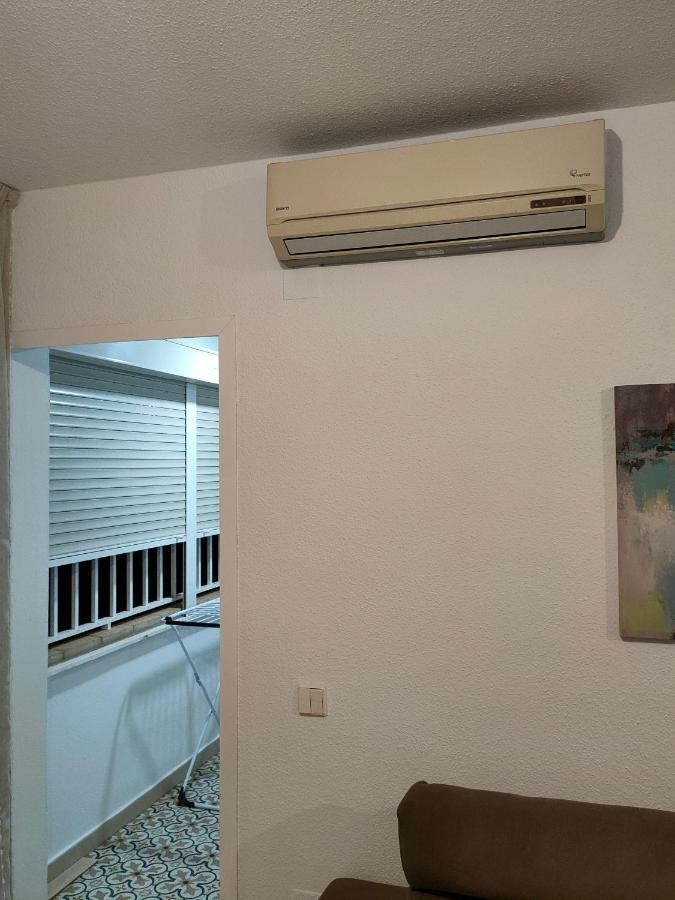 El Barquito Del Abuelo Apartment Malaga Exterior photo
