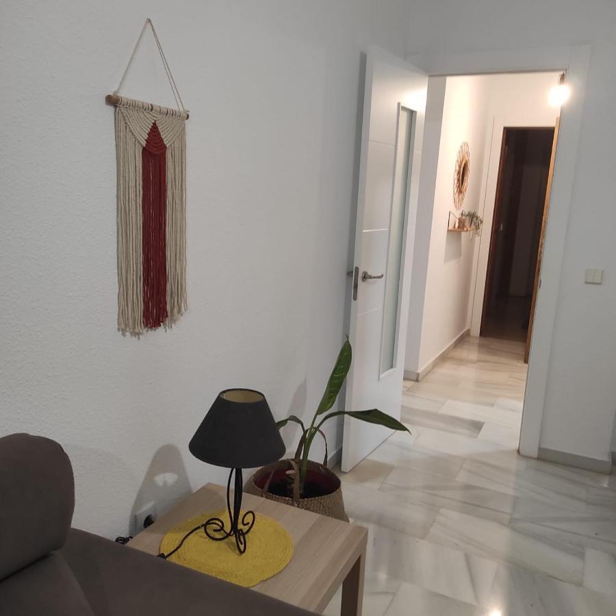 El Barquito Del Abuelo Apartment Malaga Exterior photo